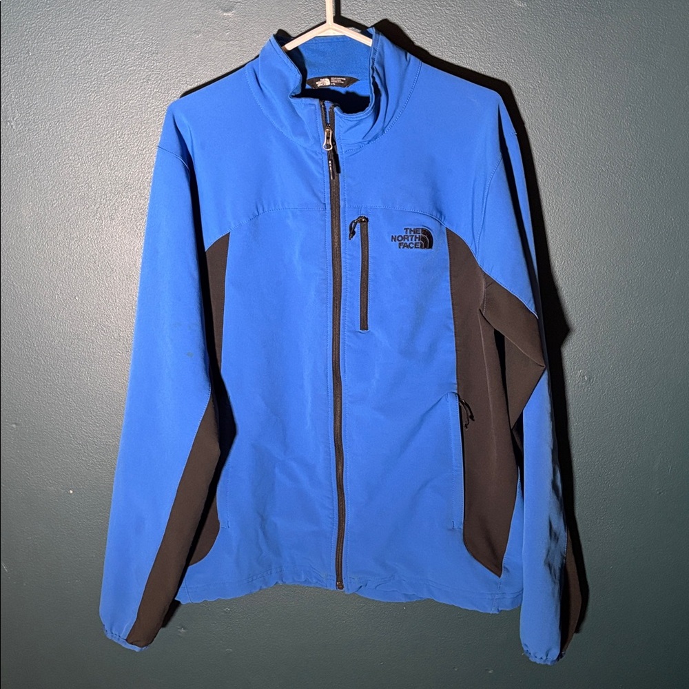 The North Face Men’s Blue/Black Performance Jacket Size Large